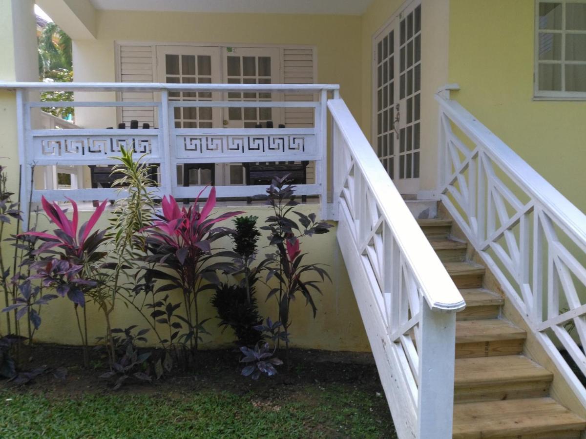 Mystic Ridge Apt 2 Plus 6 Ocho Rios Exterior foto